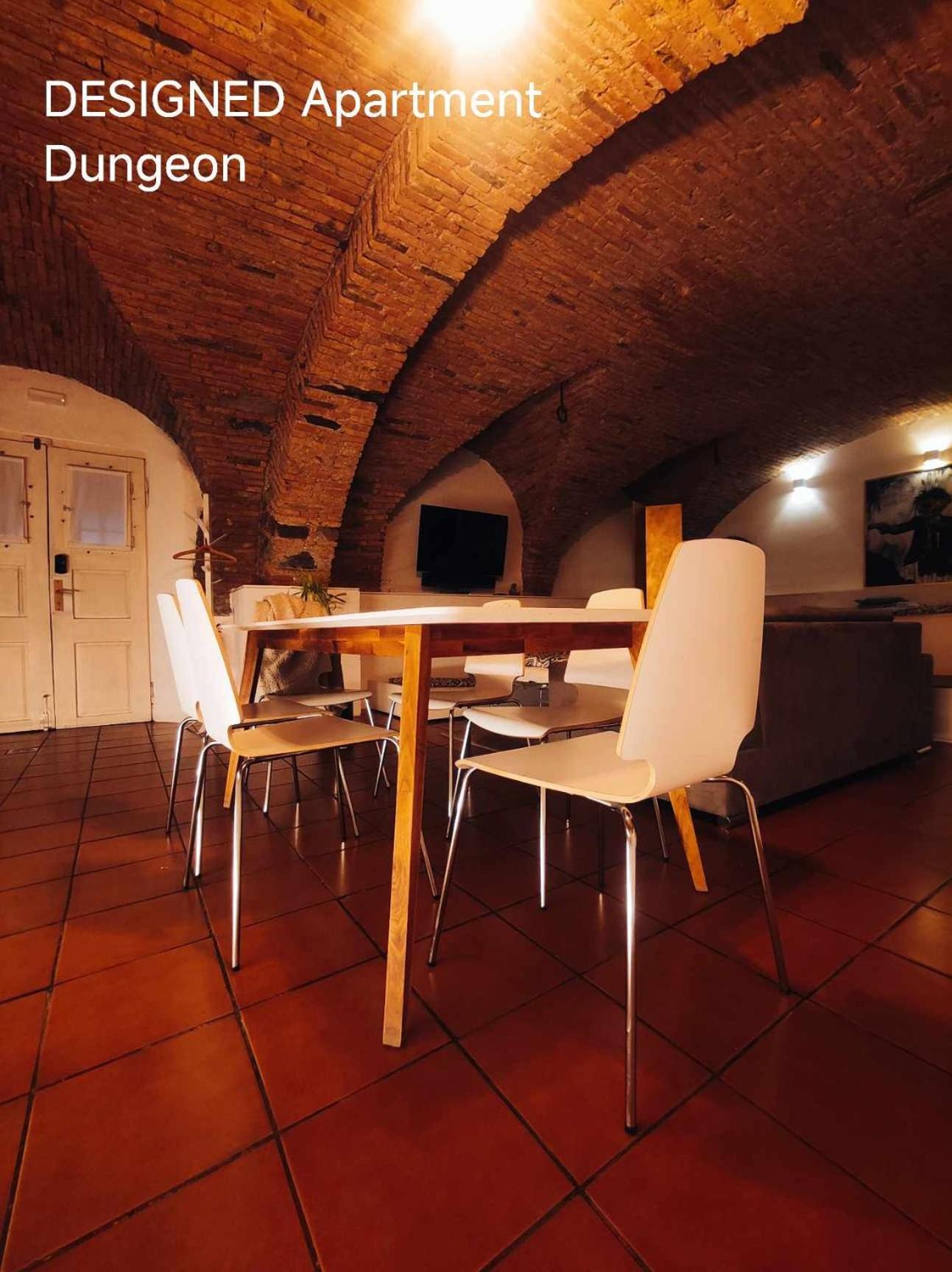 Dungeon Apartment Ljubljana Extérieur photo